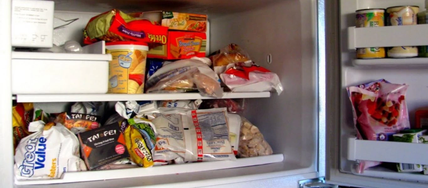 Γνωρίζατε γιατί πρέπει να βάζουμε πάντα ένα κέρμα στην κατάψυξη;